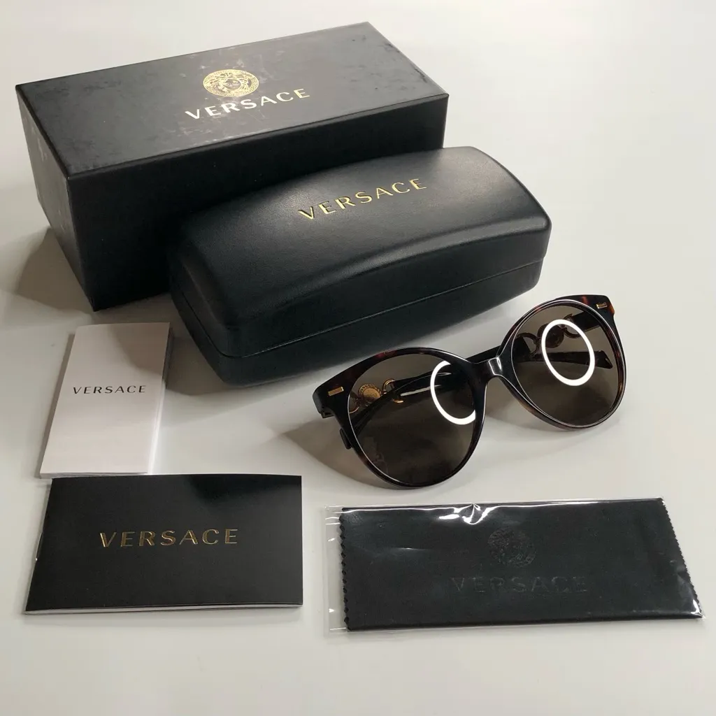 Versace VE4442 Women’s Tortoise Sunglasses with Medusa Logos at Temples ~ BNIB! - Image 10