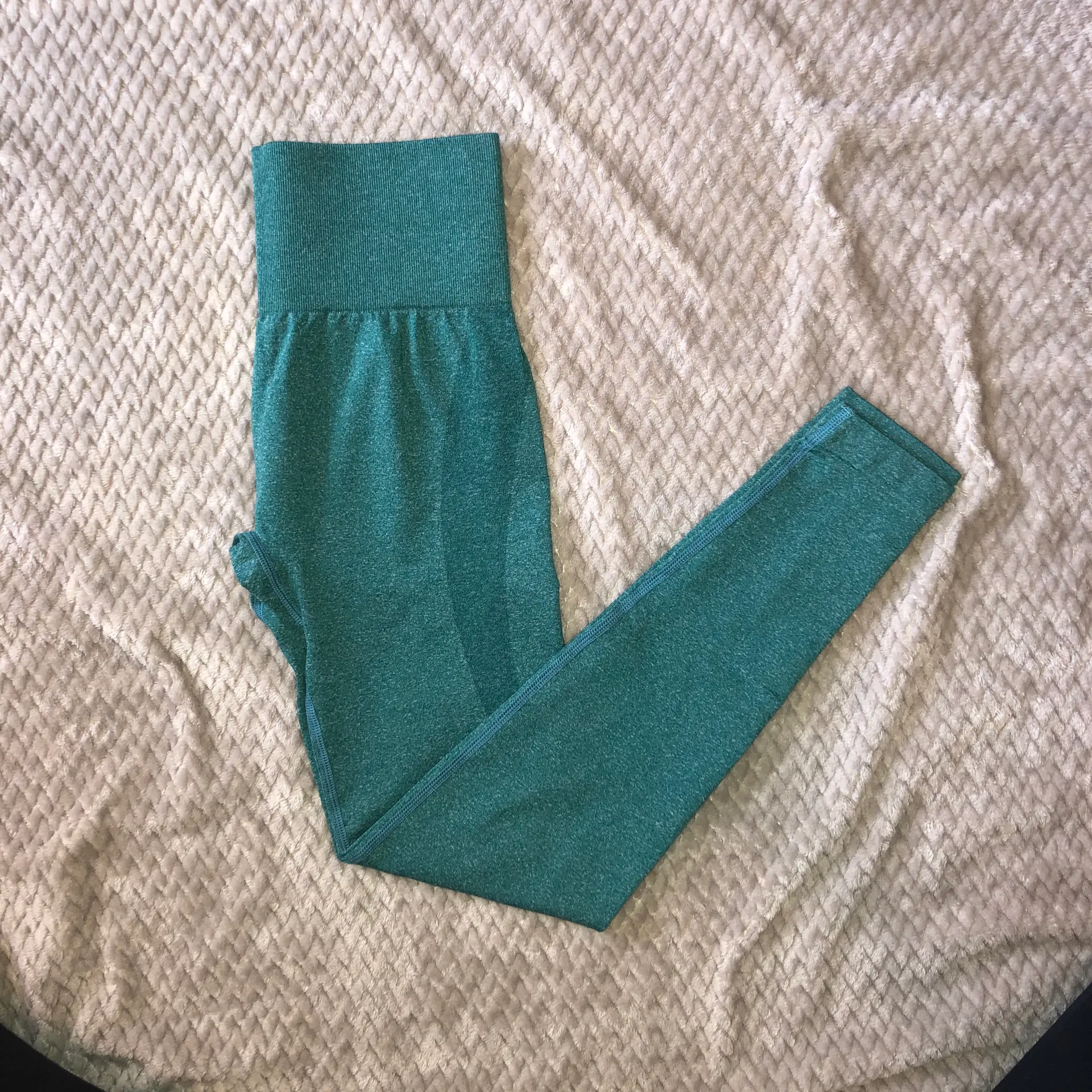 Forest Green Seamless Contouring Leggings Size M - Image 4