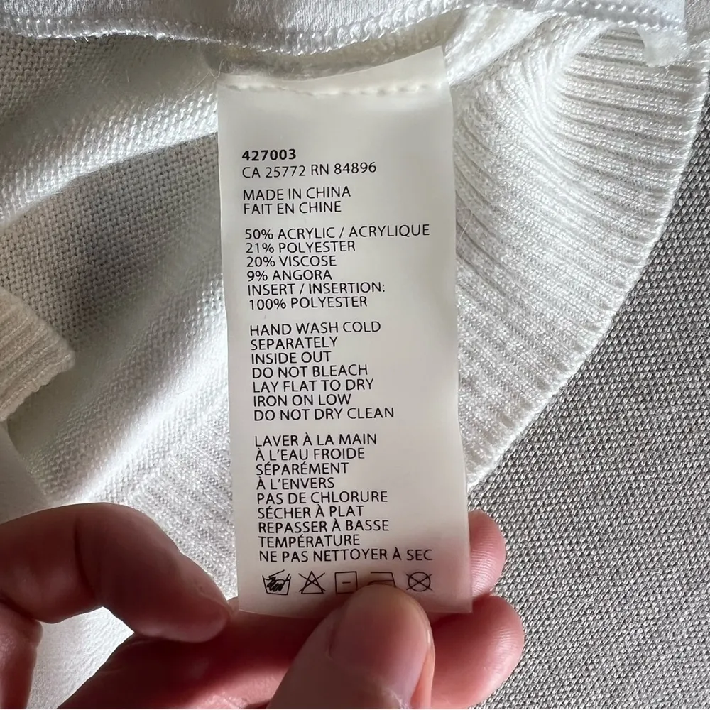 ⭐️ Dex White Cream V Neck long Sleeve Angora Blend Chiffon Hem Sweater Small - Image 5