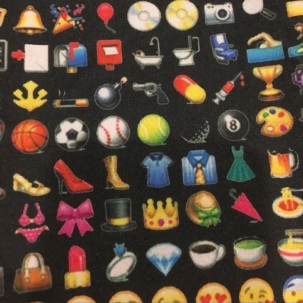 Terez Women Little Emojis Printed Black Capri Leggings - Size S - Image 2