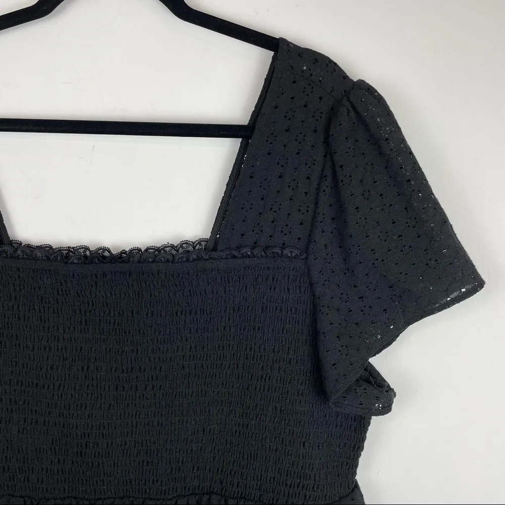Torrid Sz 3X Black Square Neck Smocked Eyelet Peplum Top Short Sleeve - Image 4
