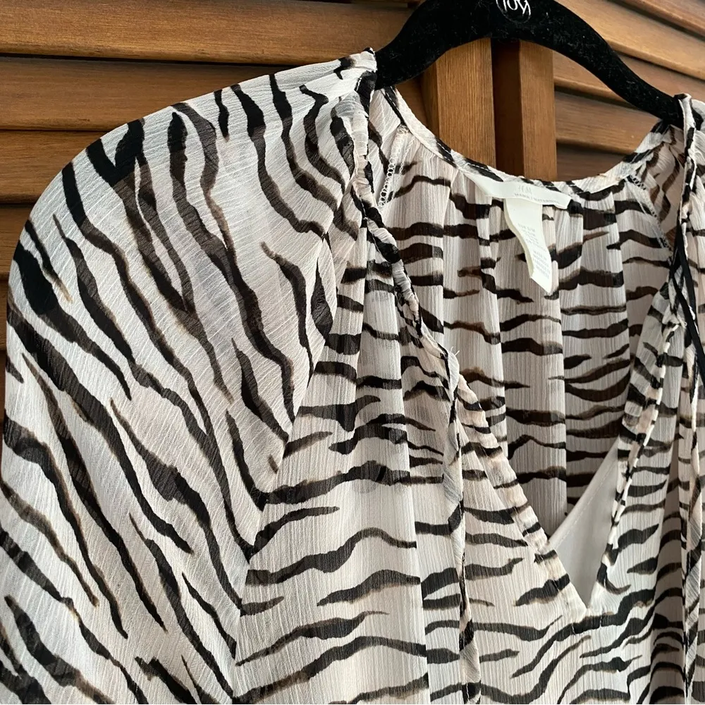 H&M MAMA Zebra Print Chiffon Maternity Dress Size S/M - Image 4