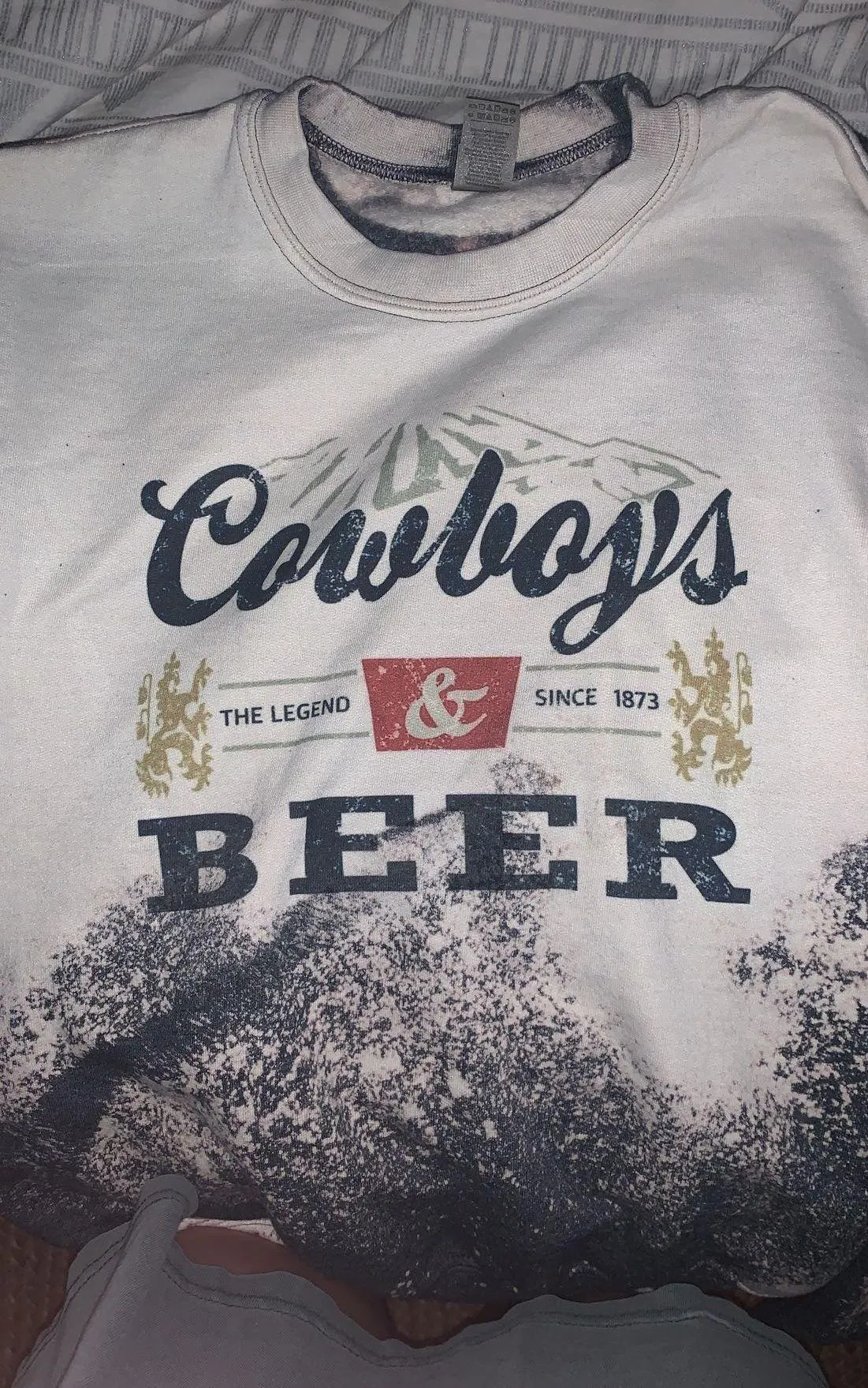 Distressed Coors Light Beer Sweatshirt! - Image 2