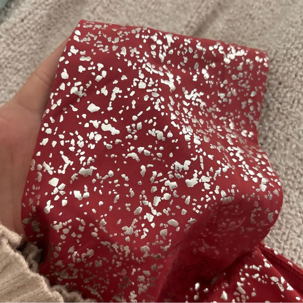 Sweaty Betty Leggings 7/8 Goddess Foil Print High Waisted Red Terrazzo - Image 6