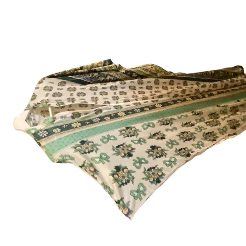 Vintage 60s 70s Miss Bernie’s Kaftan Sage Green Floral Bow print grandmacore Size undefined - Image 3