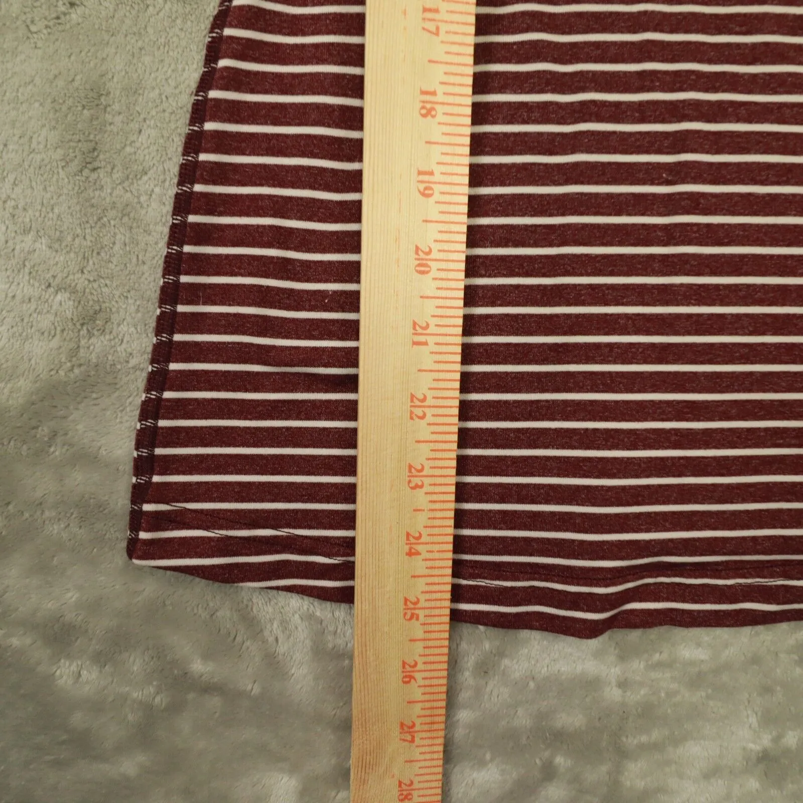 lululemon Women's Burgundy Red White Stripe Cool Racerback Tank Top size‎ 2 - Image 4