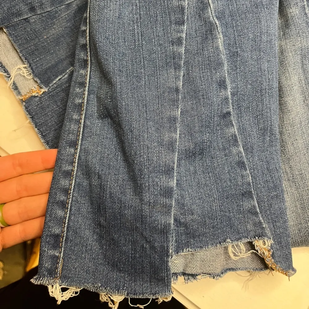 Madewell Cali Demi Boot Notch Split Back Raw Hem Jeans Sz 26 - Image 12