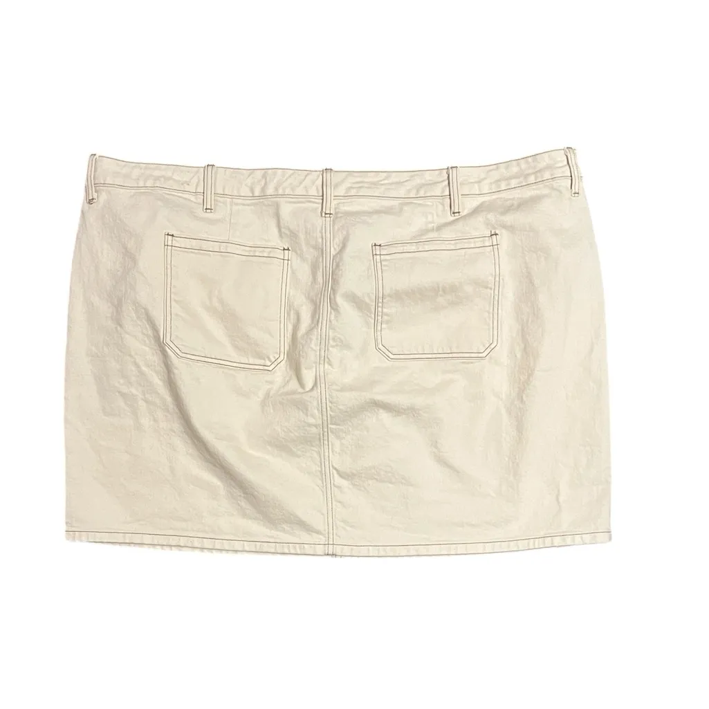 Torrid Plus Sized Cream Button-Front Denim Skirt with Pockets - Image 3