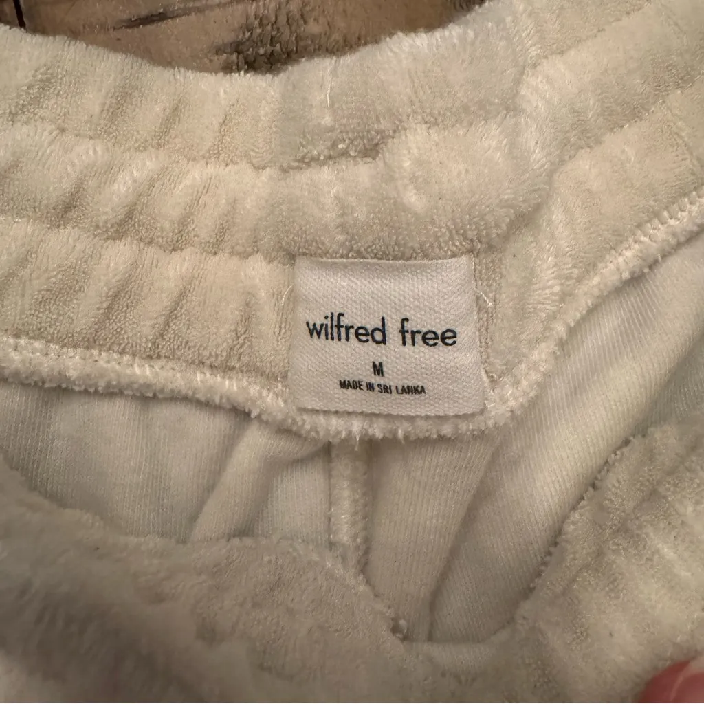 Wilfred‎ Free Soft Cream Shorts - Image 5