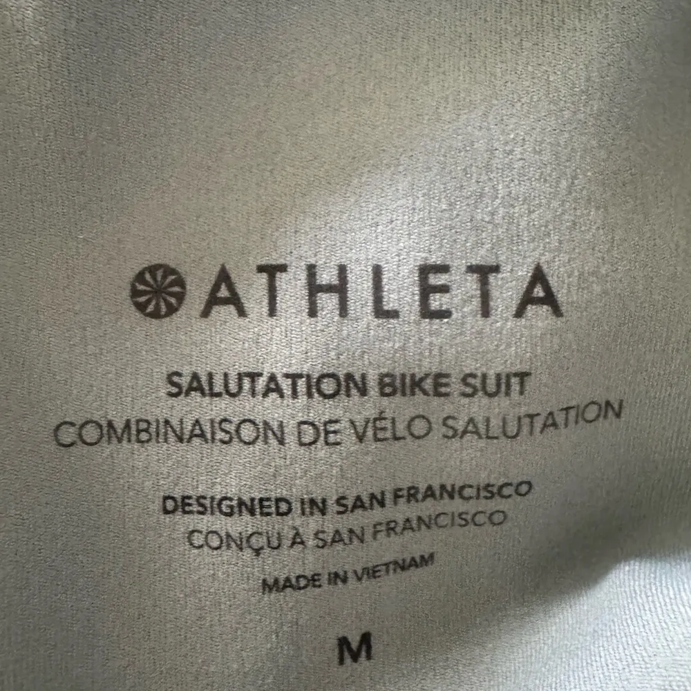 Athleta NWT  Salutation Bike Suit Athletic Romper Size Oxidized Green Medium - Image 5