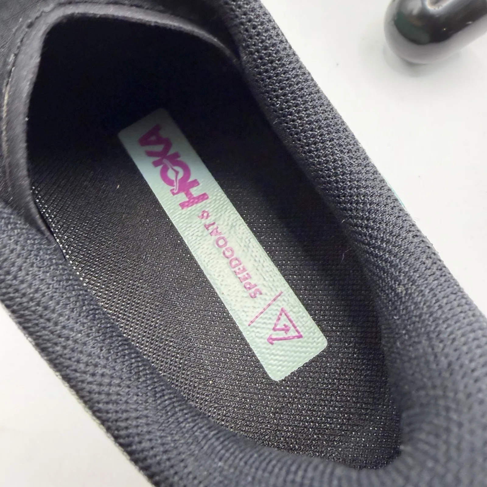 Hoka One One Women's Speedgoat 6 Running Sneaker Shoes, Size 8.5B US - Image 8