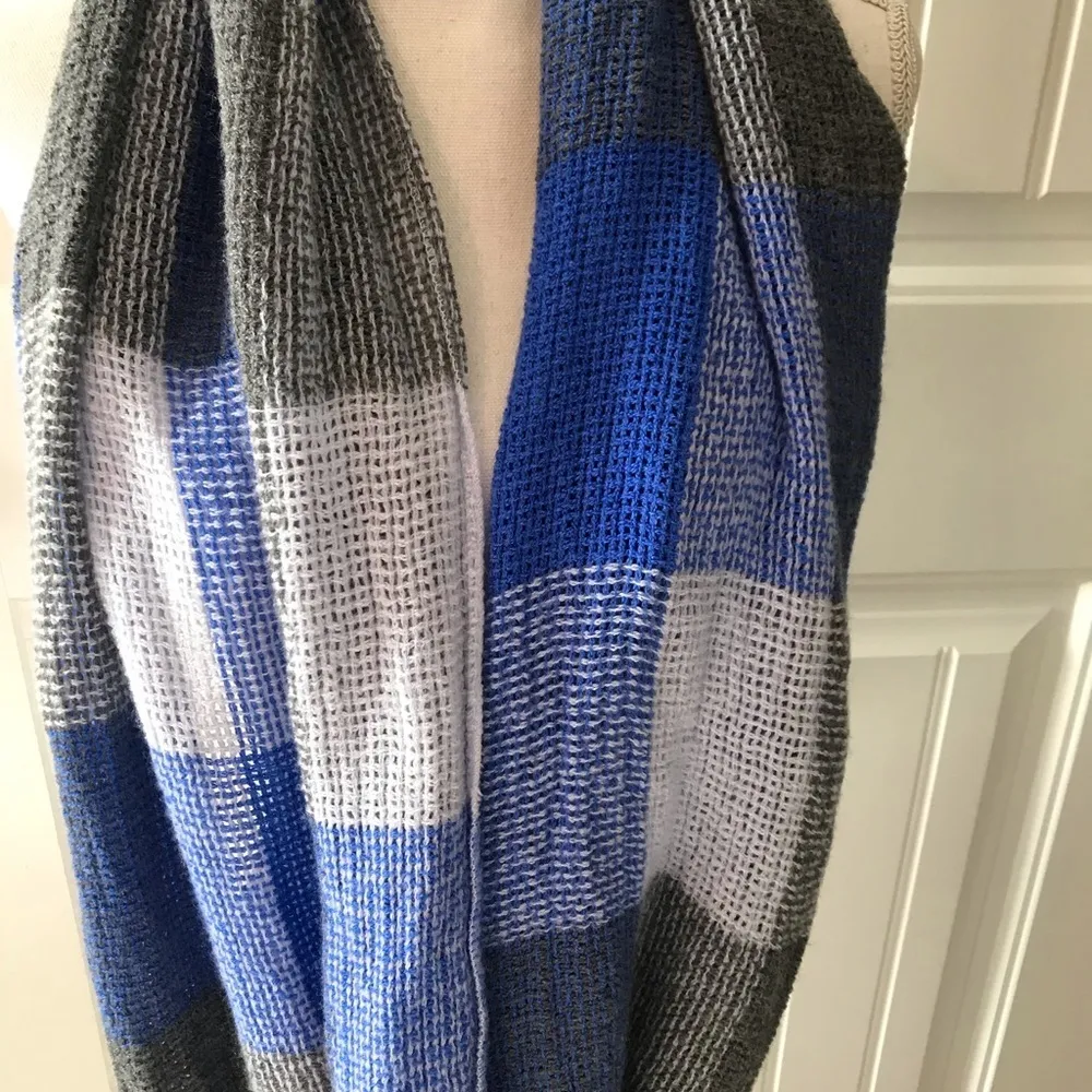 Gray/Blue/White Knit Infinity Scarf Gray - Image 3