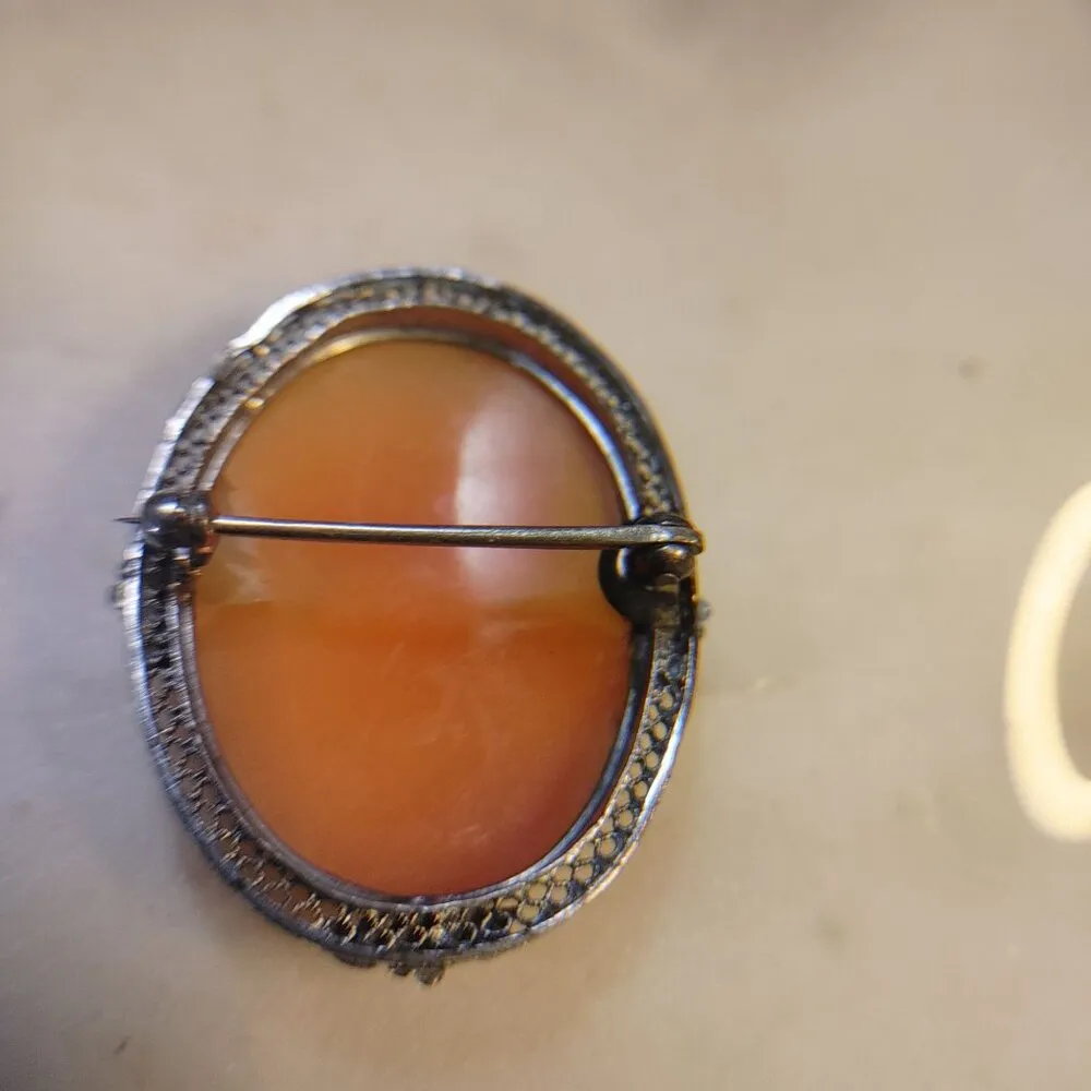 Left Facing Cameo Floral Brooch Pin Antique Carved Shell Silver Tone Filigree White - Image 7