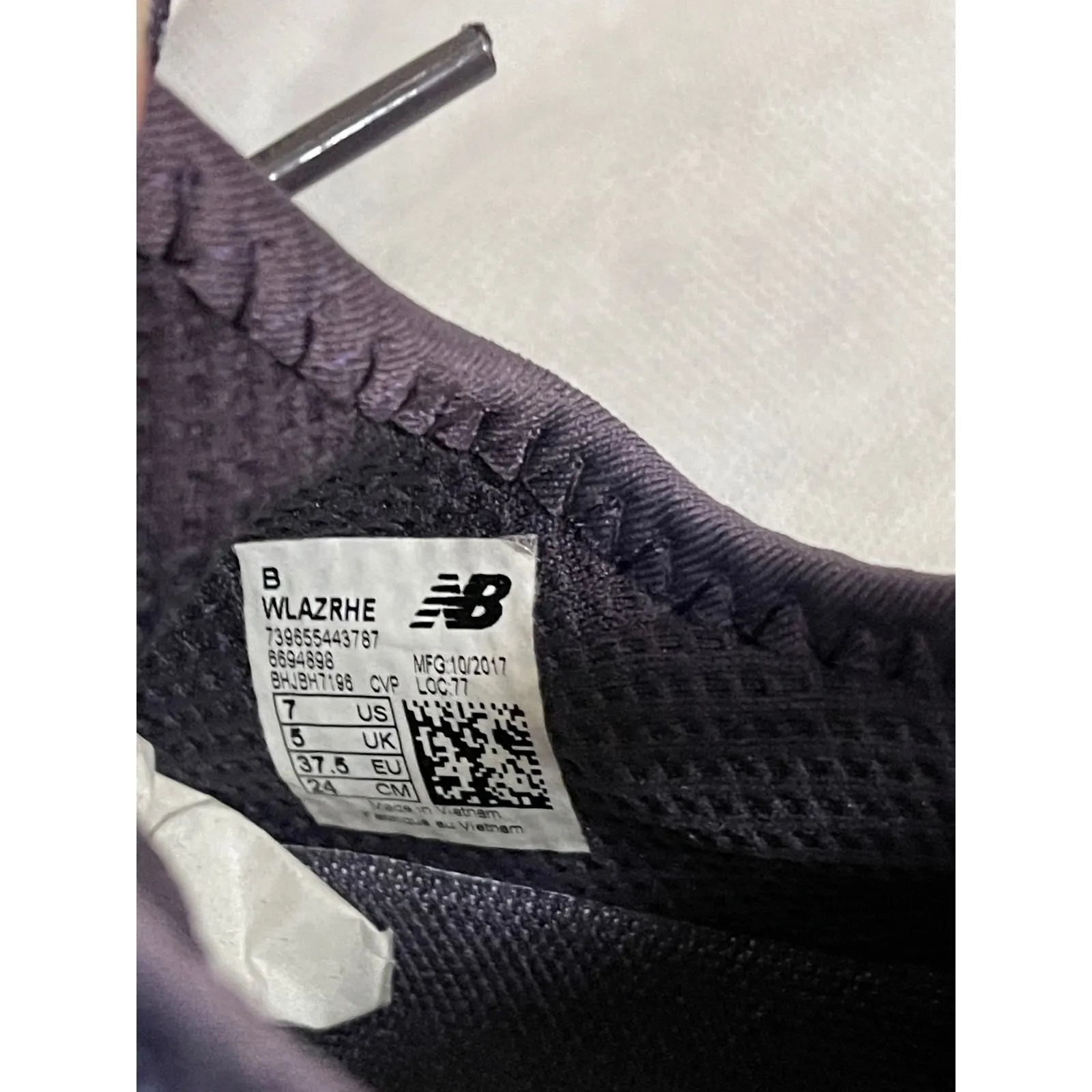 New Balance Women's 7 Fresh Foam Lazr Purple & Orange Preowned - Image 4