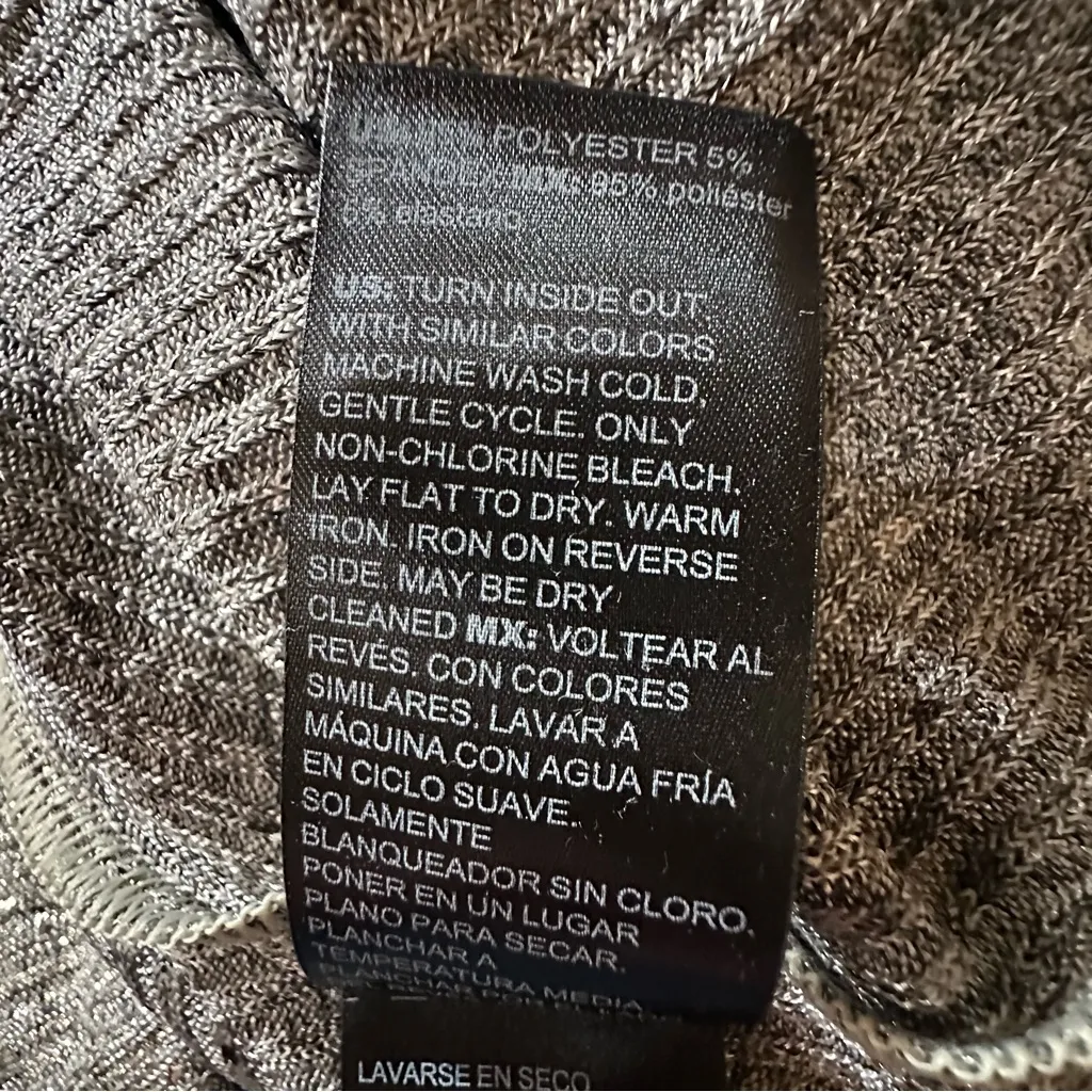 White House Black Market Short Sleeve Champagne Metallic Rib Power Tee XS - Image 11