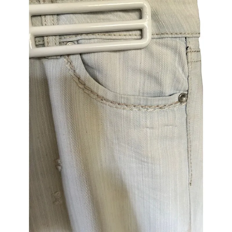 Almost Famous White Skinny Jeans Eyelet Cuff Women’s Size 9 - Image 6