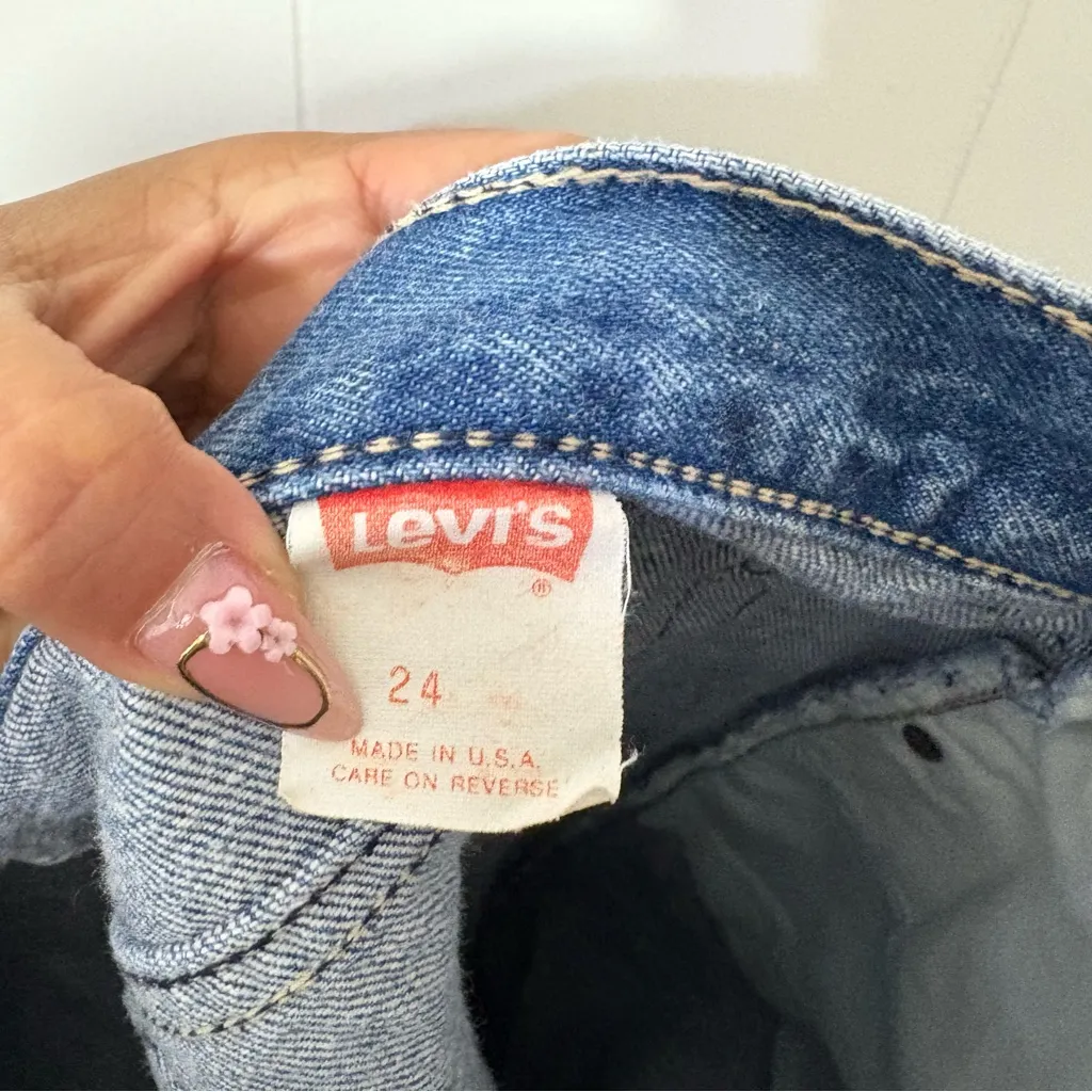 Vintage 1980’s Levi’s 505 Blue Jeans – Women’s Size 24 Plus, Regular Fit - Image 8