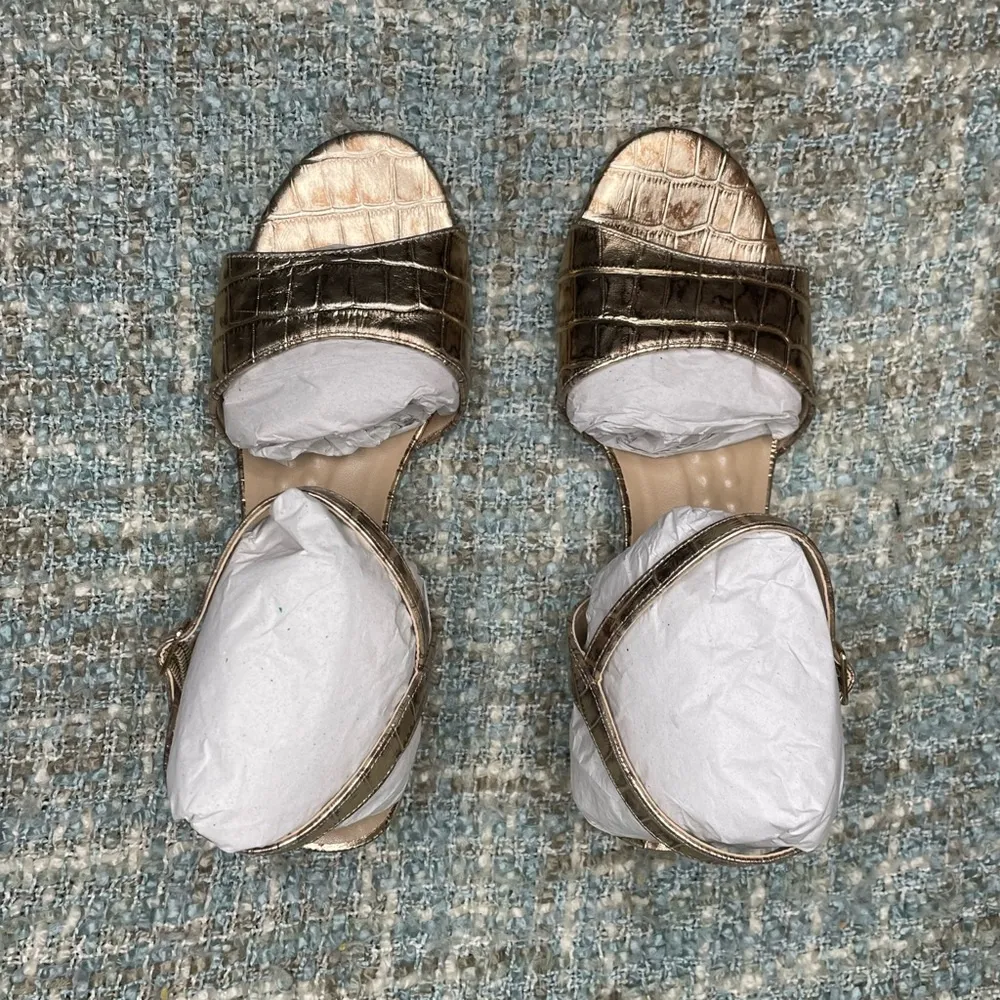 Walking Cradles Lydia Pump in Bronze Crocodile Print Leather Size 8.5 - Image 9