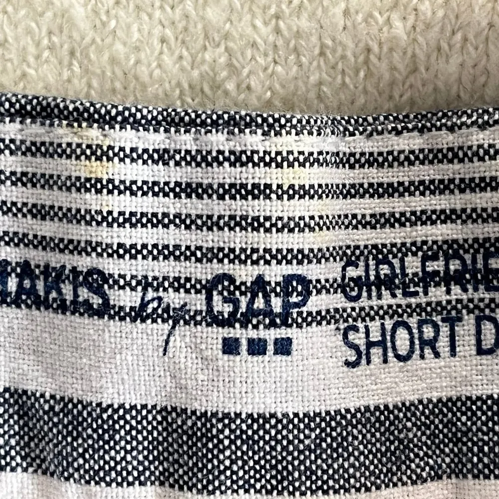 Women's khakis by GAP girlfriend 3 in short, white and blue, 100% cotton, size 0 - Image 4