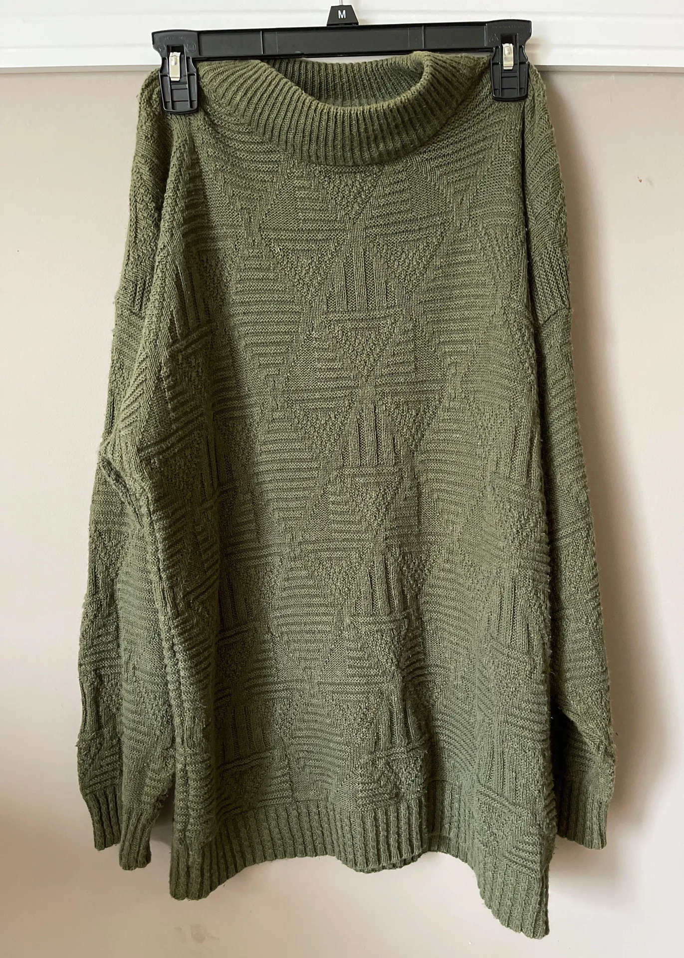 Green Sweater ❁ Size L - Image 2