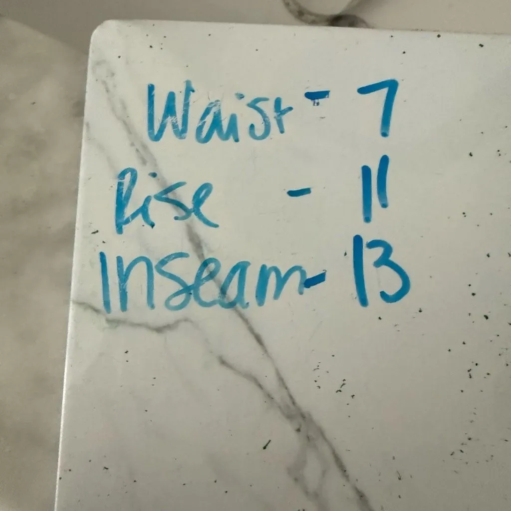 Aerie Women’s Medium Green Lettuce Hem Bike Shorts Cotton - Image 4