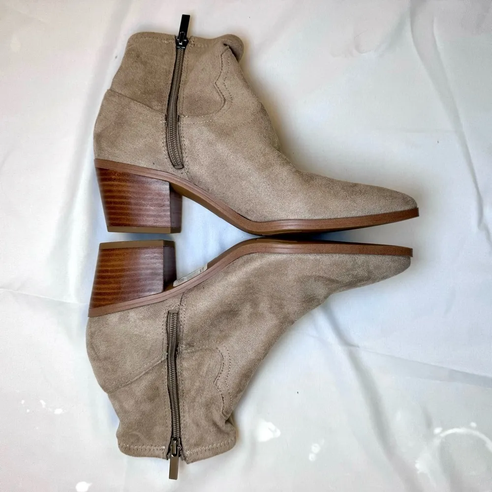 Mimosa Taupe Neutral Suede Ankle Booties Women ZIP Boots 8.5 M NWOT - Image 4