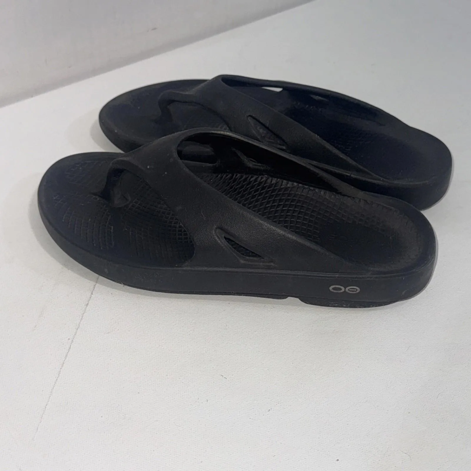 OOFOS Ooriginal Recovery Thong Flip Flops Black Waterproof Sandals READ W 10 M 8 - Image 3