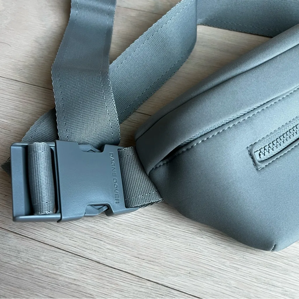NWOT Dagne Dover Ace Fanny Pack Bumbag in Gray - Image 4