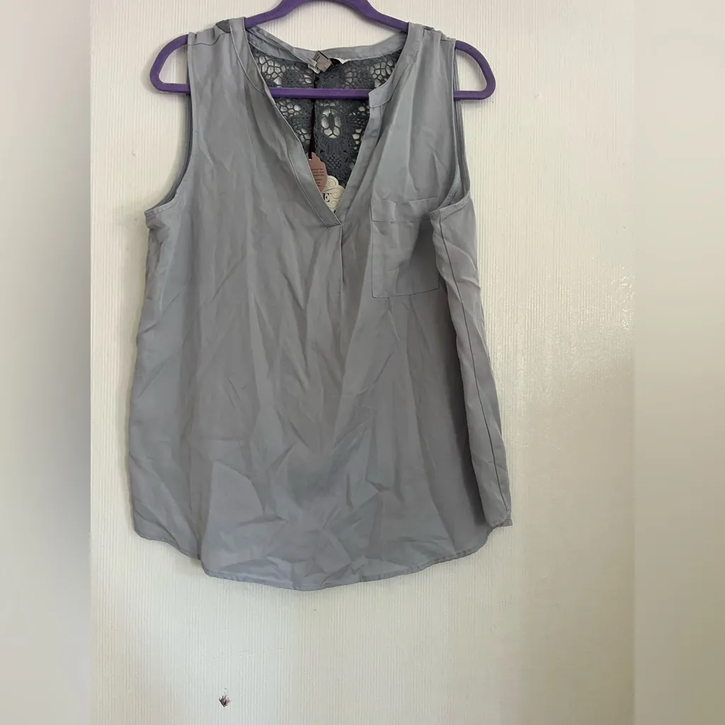 Knox Rose Light Gray V-Neck Blouse - Image 2