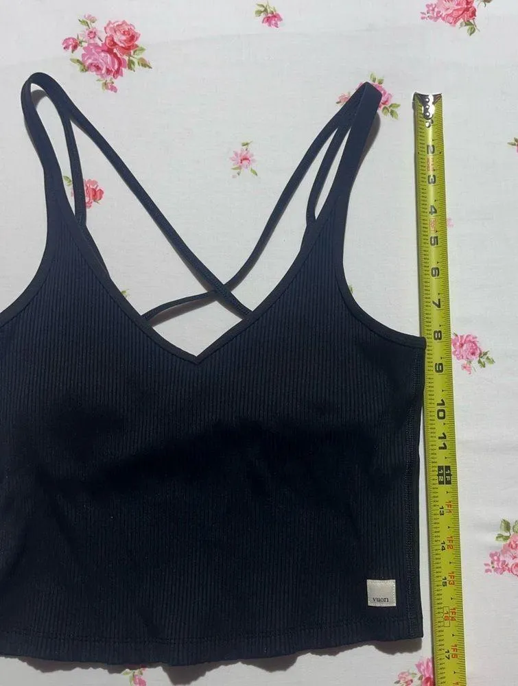 Women's Black Ribbed crisscross back tank top built in bra Size Medium - Image 10