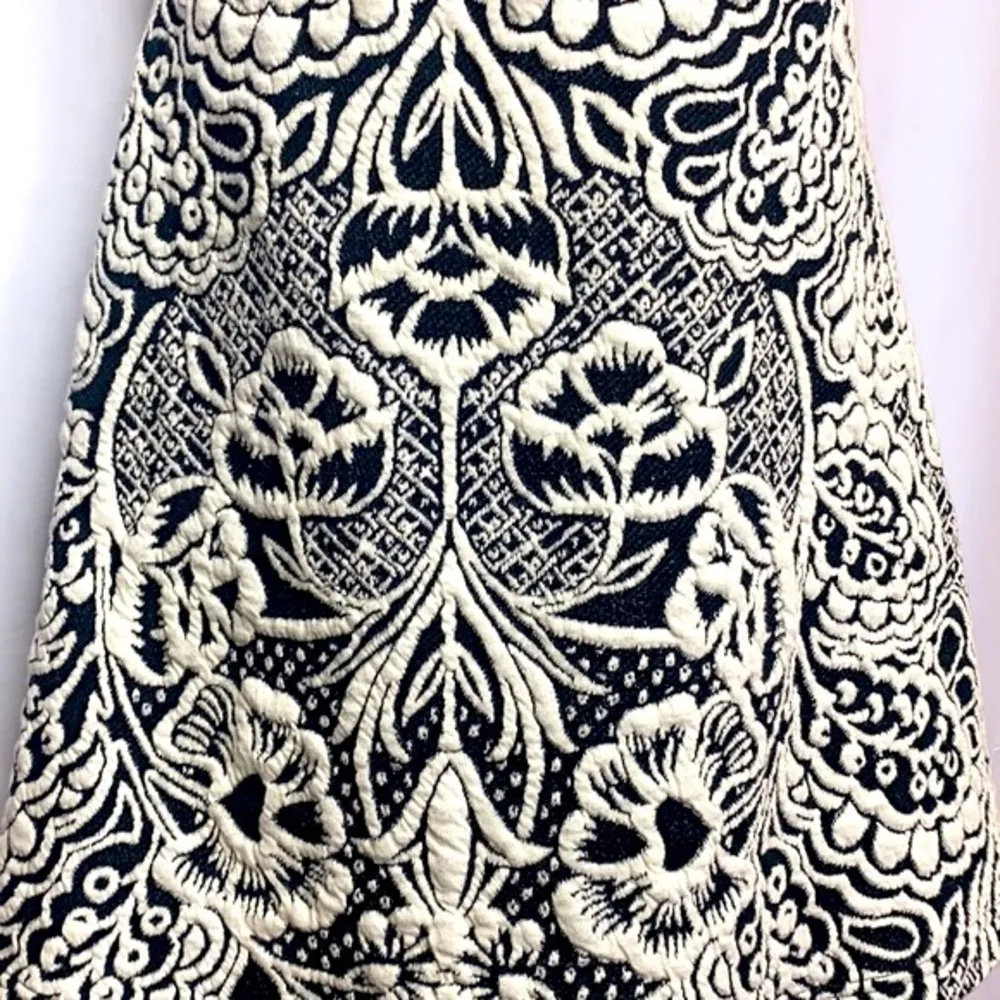 Anthropologie ETTTWA Floral Brocade Valery Dress M - Image 5