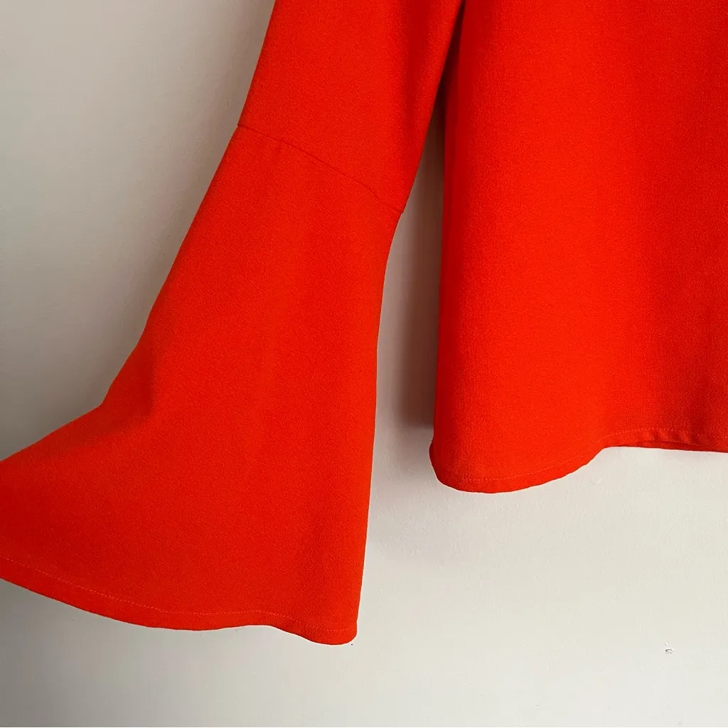 Elliatt Orange V Neck Flowy Sleeves Blouse Size XS - Image 2