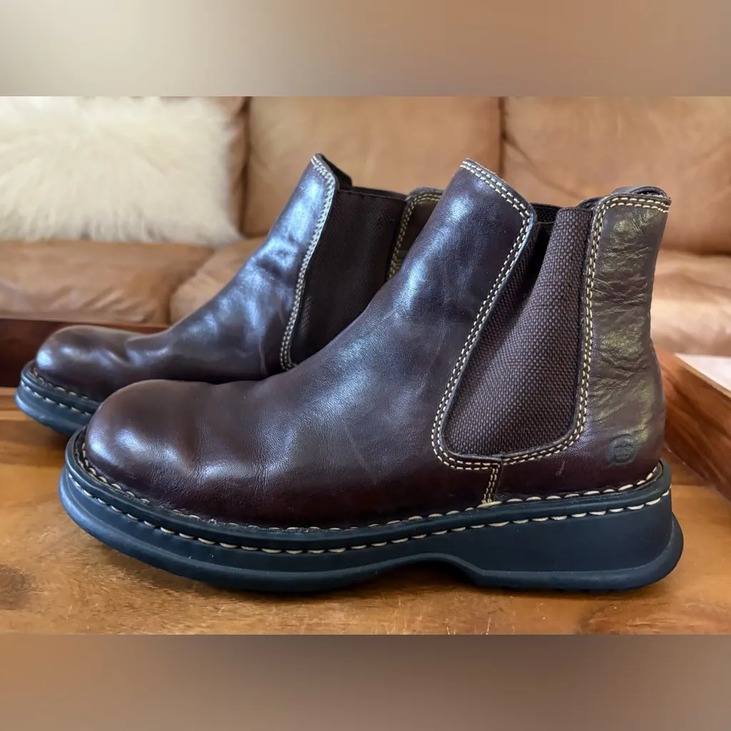 BORN Chelsea Cove Boots Size 6.5 - Image 3