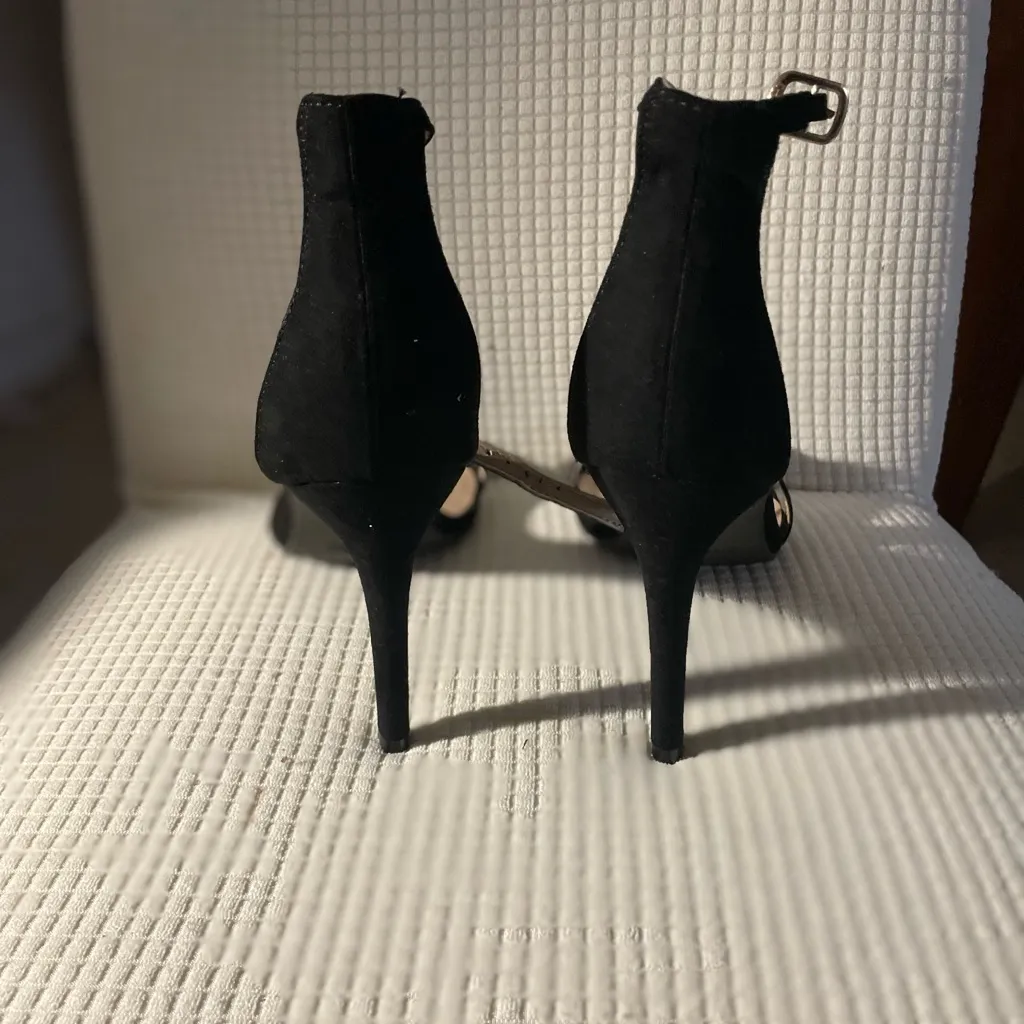 Dream Pairs Black Strappy Heels - Image 3