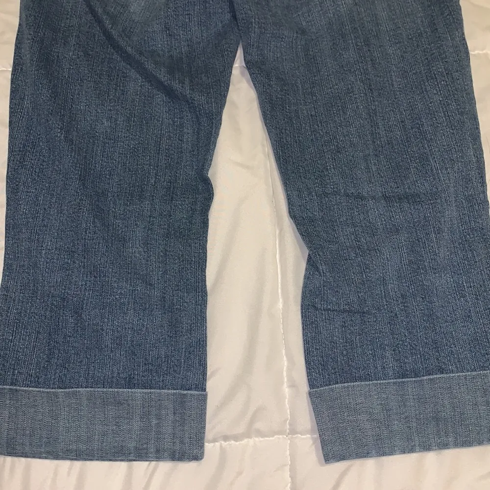 Distressed Denim Light-Wash Capris - Like New - Image 8