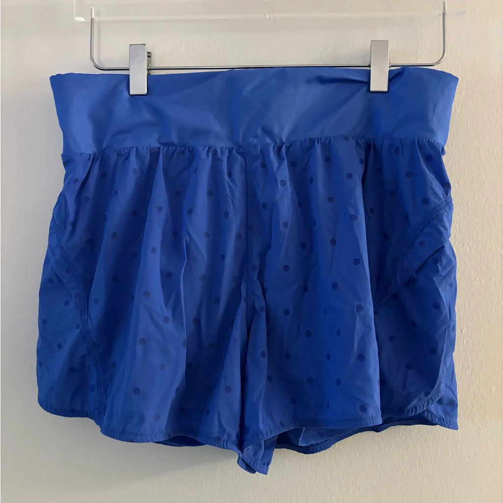 Fabletics Austyn Running Blue Polka Dot Athletic Shorts Size Medium - Image 2