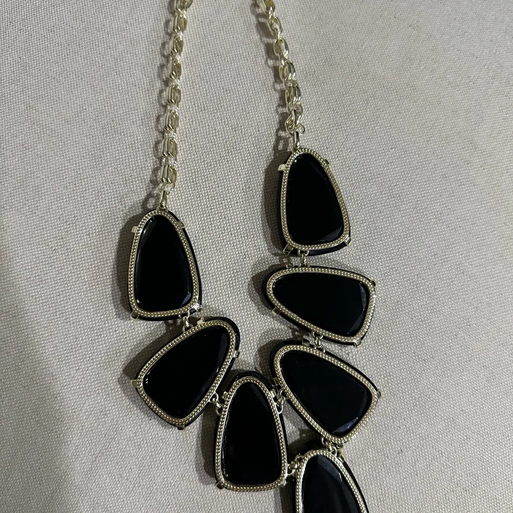 Kendra Scott  Harlow Black and Gold Statement Necklace - Image 5