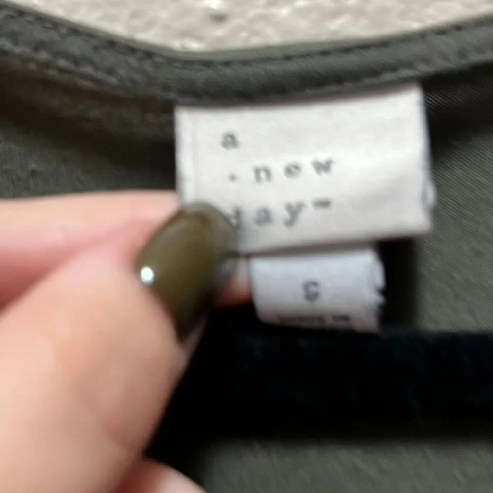 A New Day Olive Green Soft Short Sleeve V-Neck Faux Wrap Tie T-Shirt Size Small - Image 4