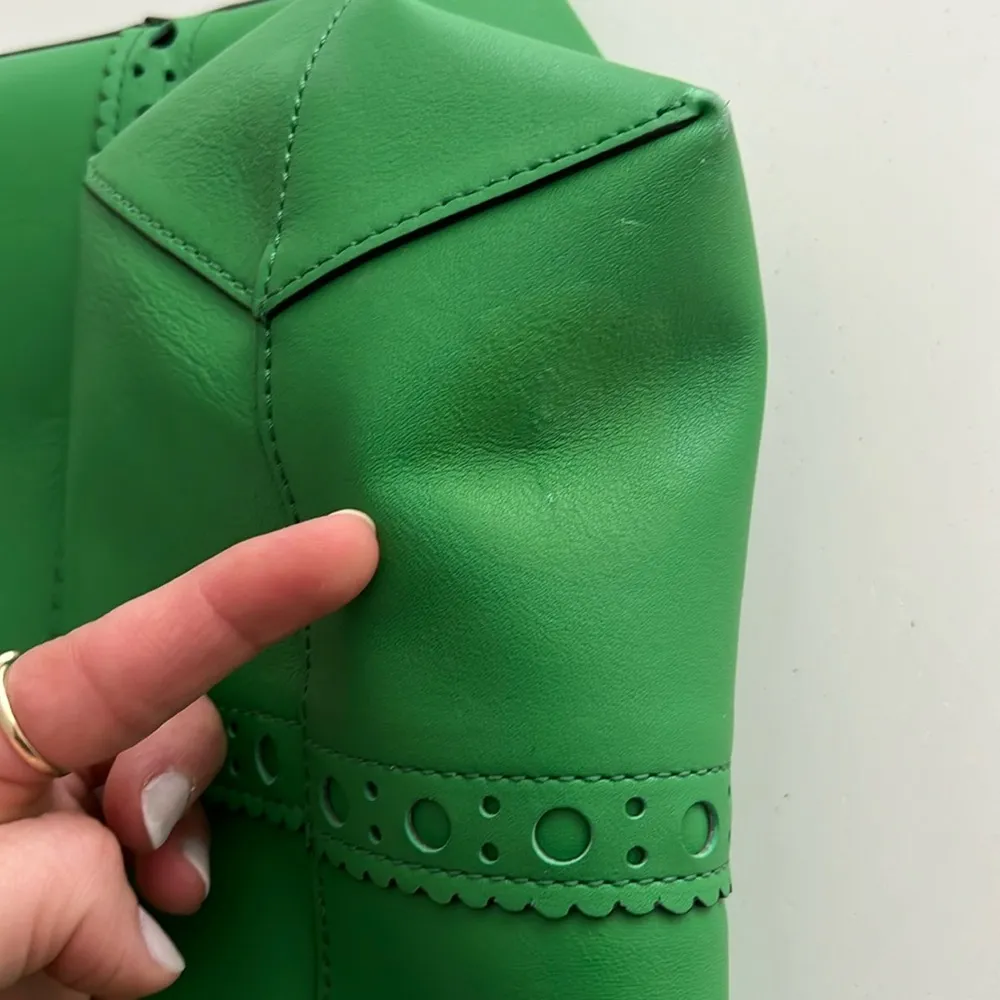 Block T Green Tote - Image 6