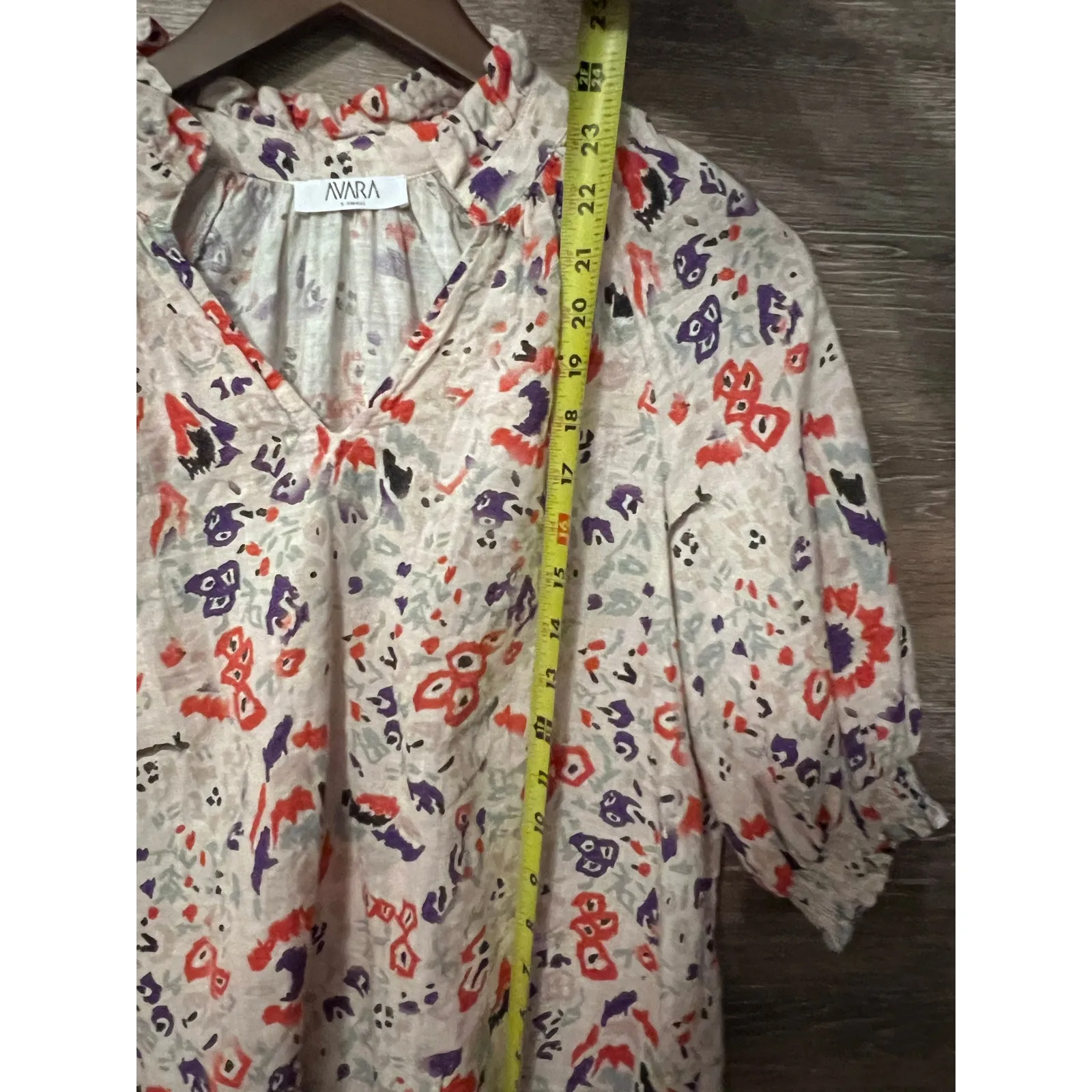 Avara top floral Puff short sleeves size XS Cotton V neck classic - Image 6