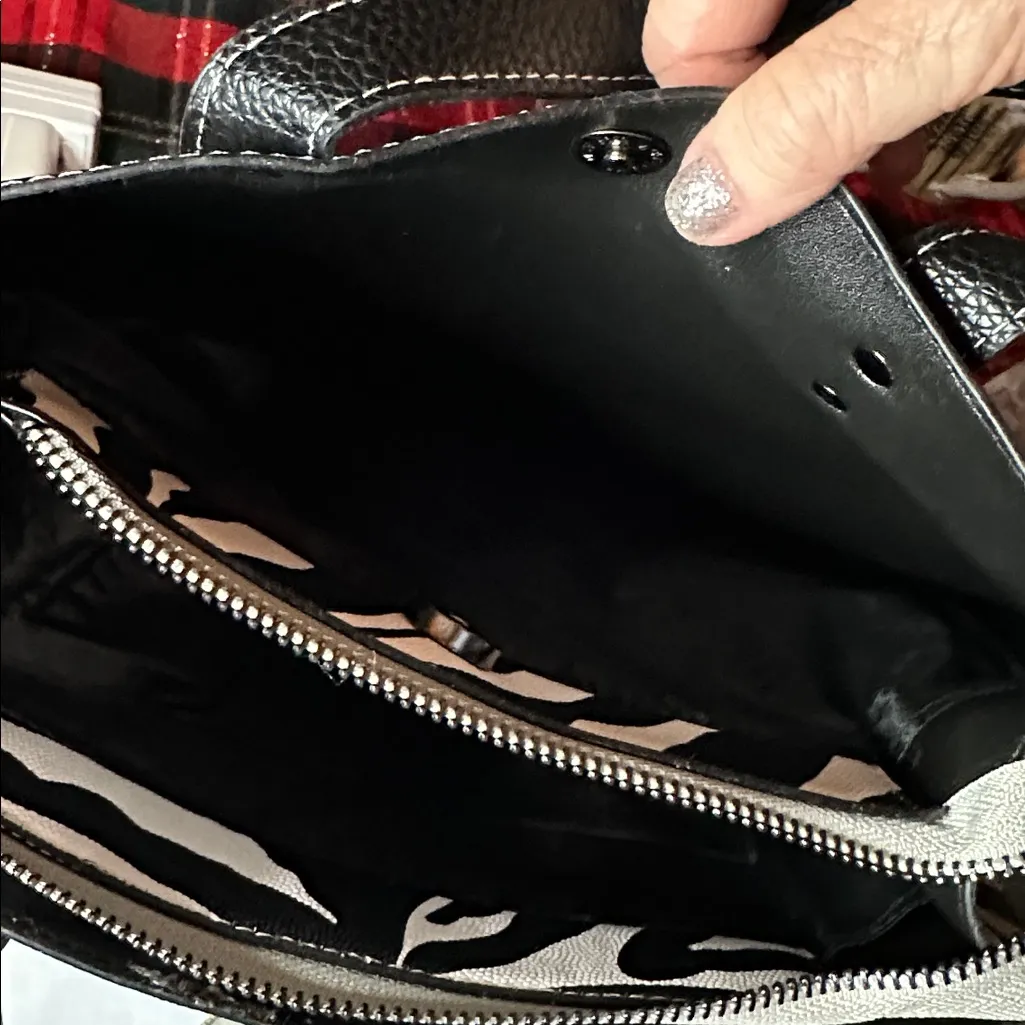 Zebra Print Black & White Hand Bag/Tote w/ Zip Wallet/Pouch/Wristlet - Image 13