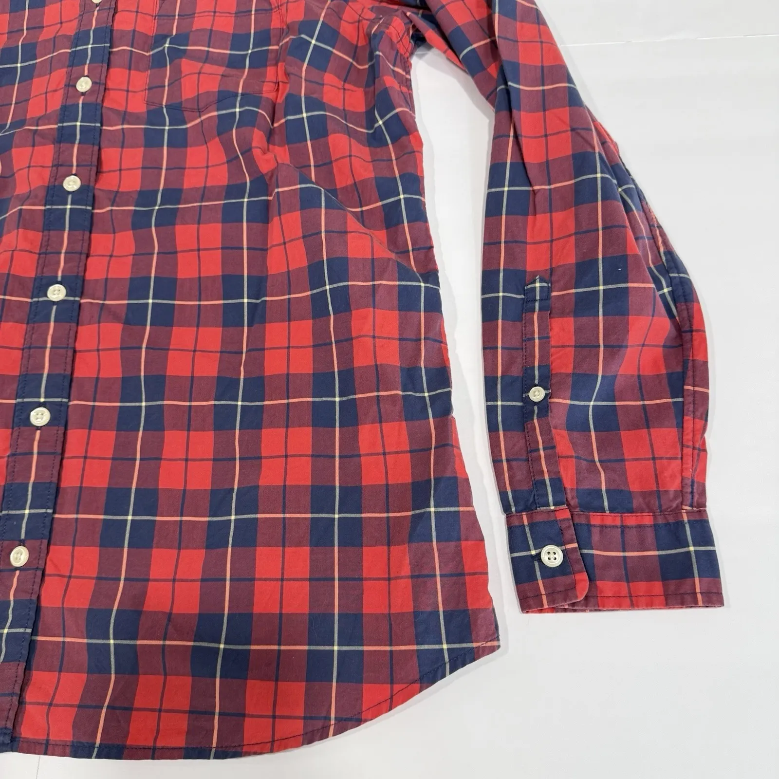 LL Bean Red Blue Plaid Cotton Poplin Button Up Shirt Size MEDIUM - Image 4