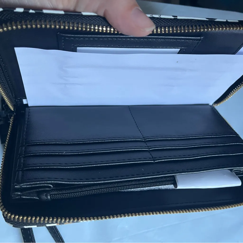 Betsey Johnson Animal Print Zip around Wallet/ Wristlet NWT - Image 3