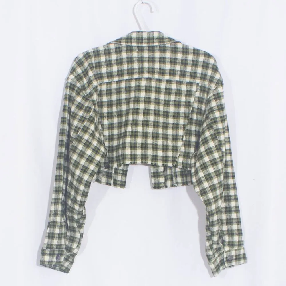 NWT URBAN OUTFITTERS BDG Carissa Flannel Cropped Shirt Jacket Size M - Image 7