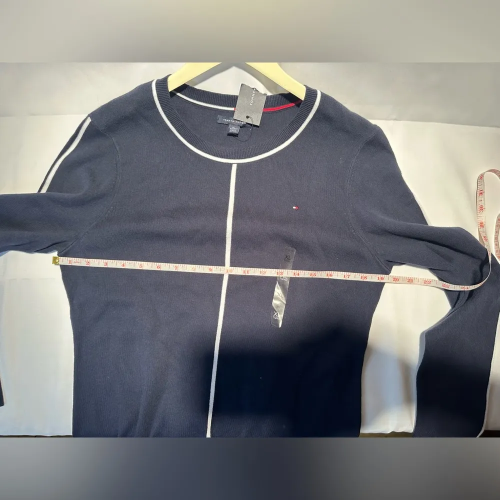 Tommy Hilfiger Womans long sleeve crewneck Sweater new with tags extra large - Image 6