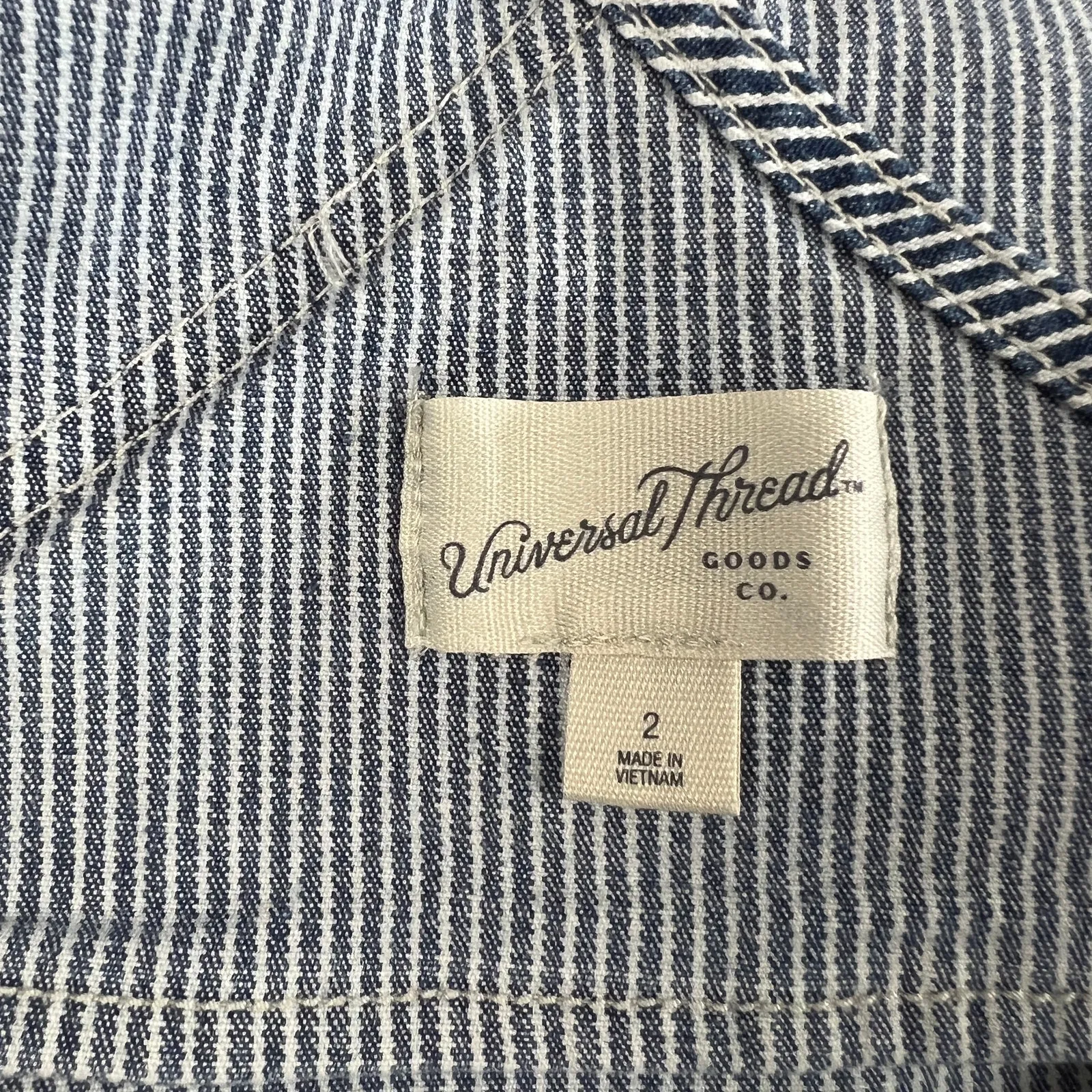 Universal Thread Women's Blue Striped Denim Boyfriend Shortalls - Size 2 - NWT - Image 2