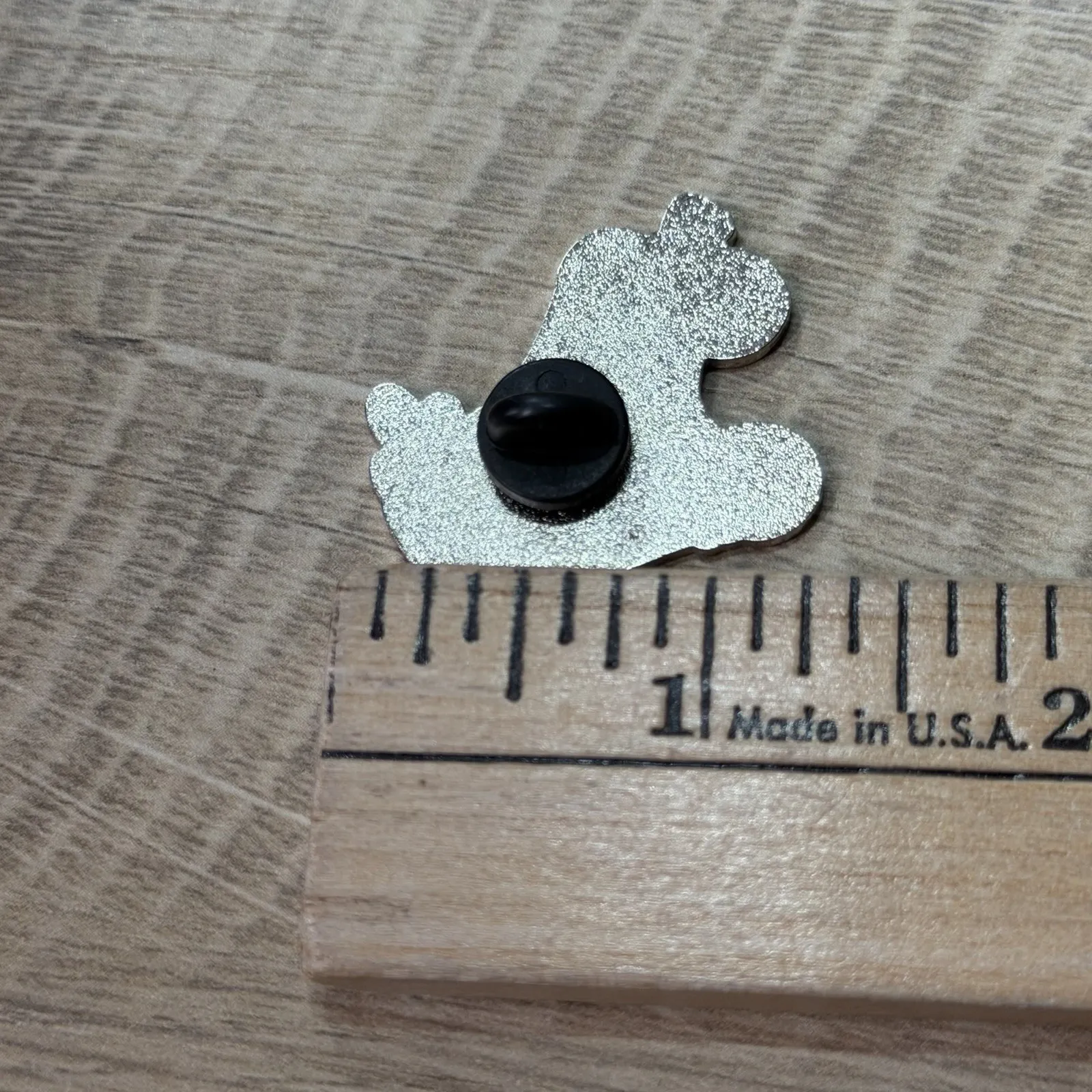 Pink Roller Skate Lapel Pin Enamel Metal Trading Casual Fun Girly Retro - Image 3