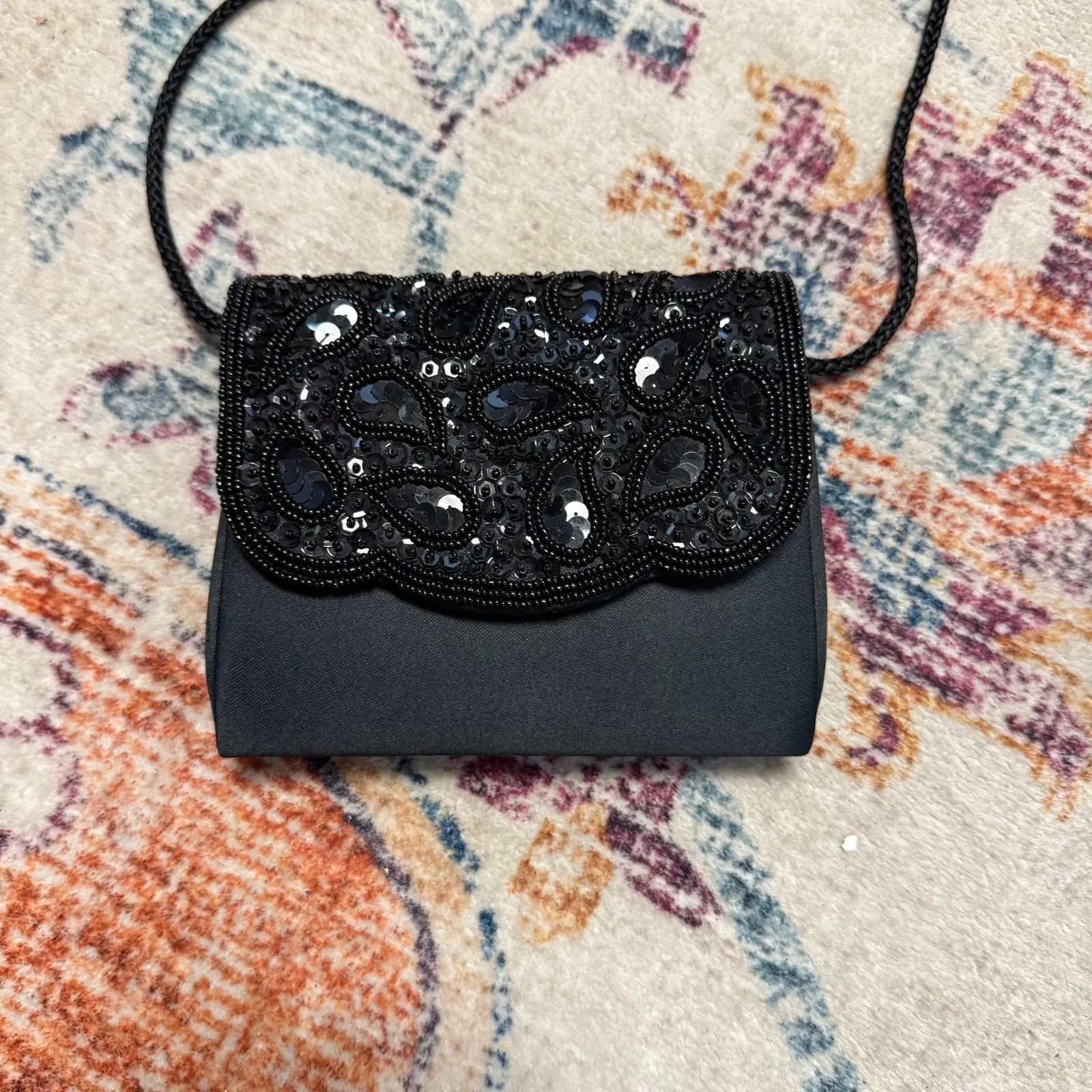Andre Cellini Black Beaded Sequin Scalloped Evening Clutch Purse - Image 2