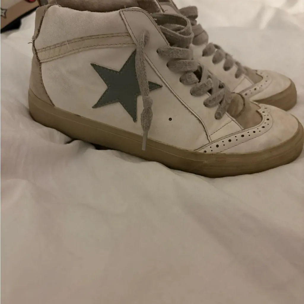 ShuShop White and Tan Sneakers - Image 2