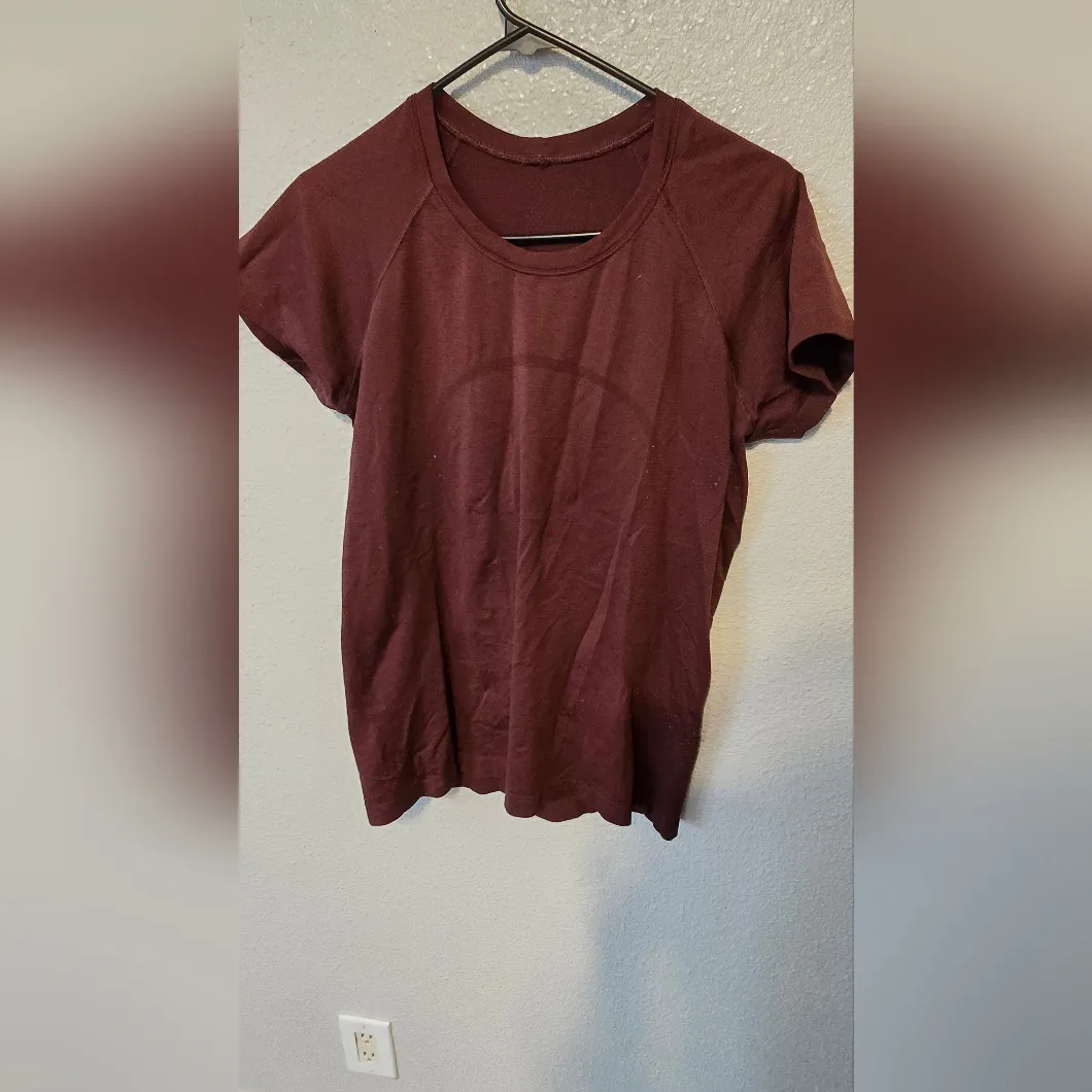 Lululemon Swiftly Tech Short-Sleeve Shirt - Image 2